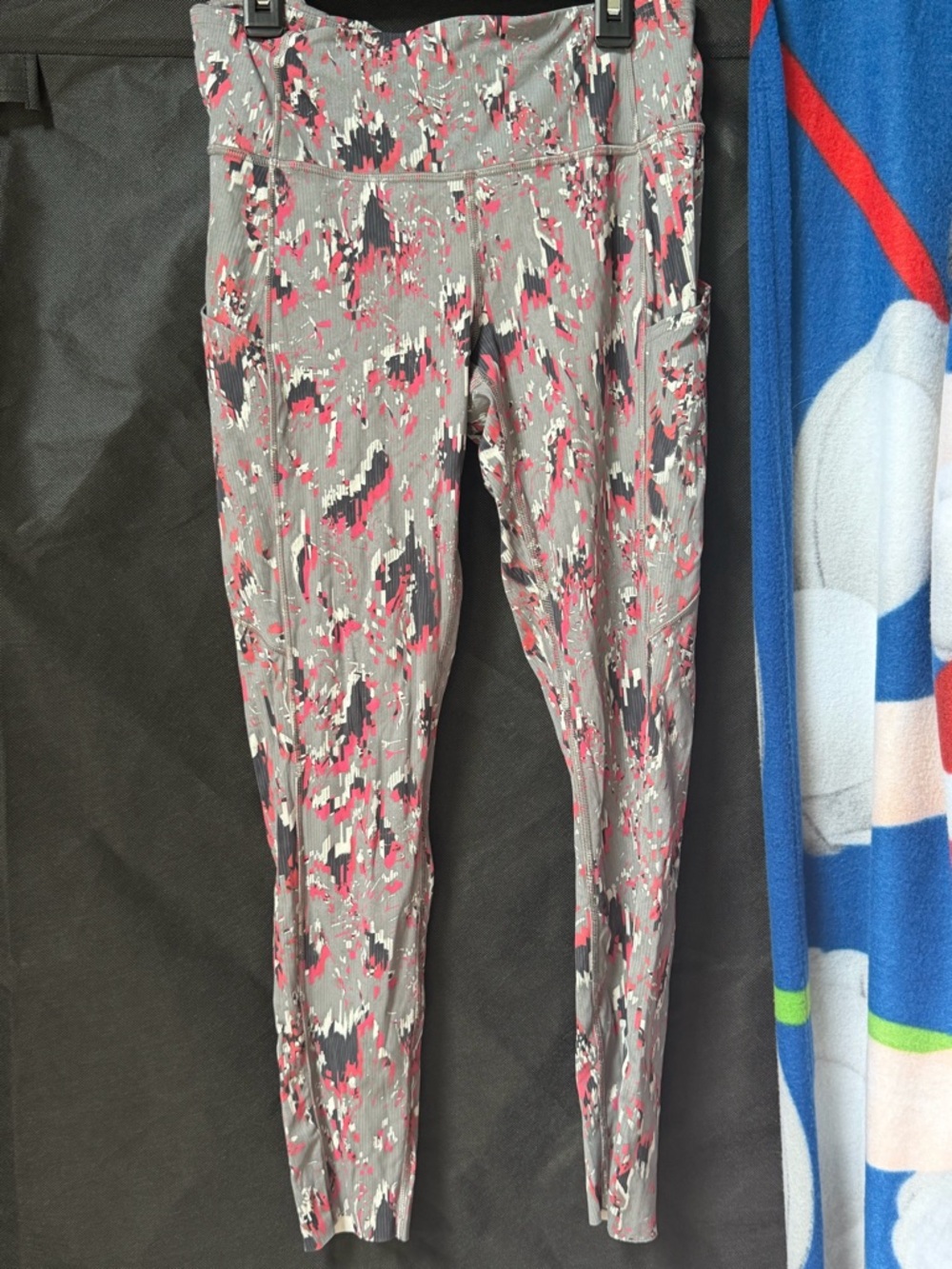 lululemon athletica Gray and Pink Abstract Print Leggings